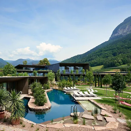 Manna Hotel 5*